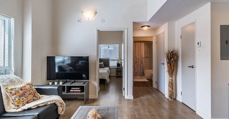 G116-275 Larch Street, Waterloo, ON, N2L 3R2 - 14