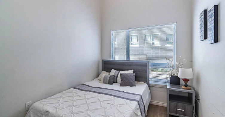 G116-275 Larch Street, Waterloo, ON, N2L 3R2 - 20
