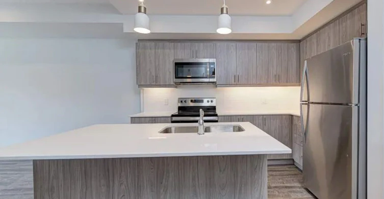 312-16 Markle Road, Hamilton, ON, L9G 0H4 - 2
