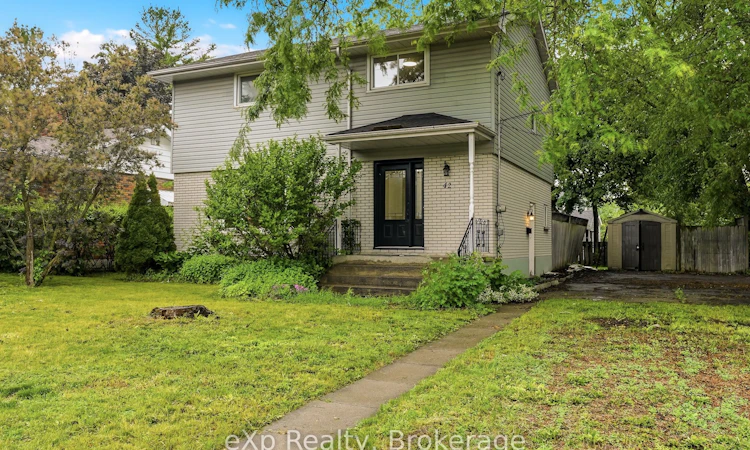 42 Rosewood Avenue