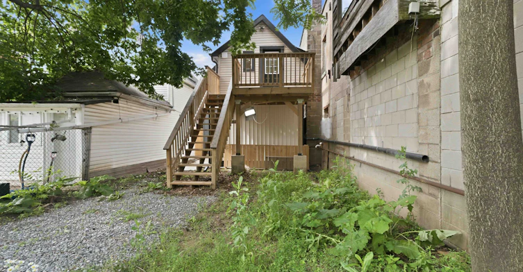 # Main-759 Barton Street E, Hamilton, ON, L8L 3A9 - 22