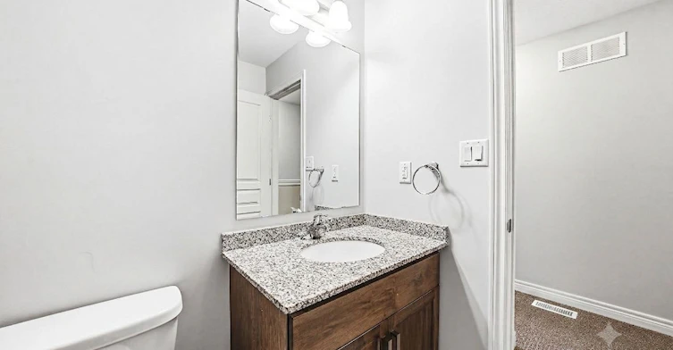 4 Bird Lane, Hamilton, ON, L9G 0G7 - 15