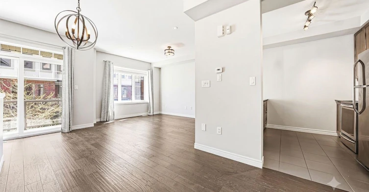 4 Bird Lane, Hamilton, ON, L9G 0G7 - 10