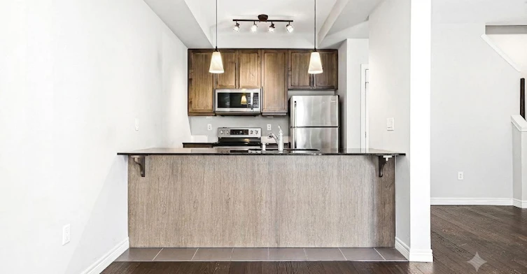 4 Bird Lane, Hamilton, ON, L9G 0G7 - 6