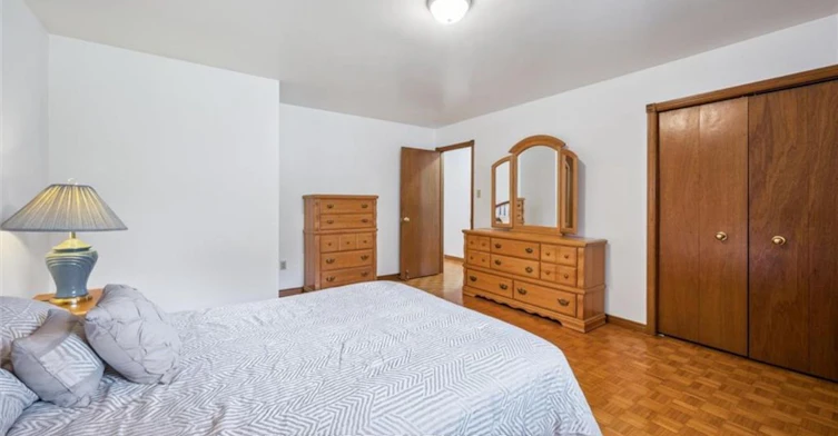 Main-42 Azores Crescent, Cambridge, ON, N1R 7Z4 - 9