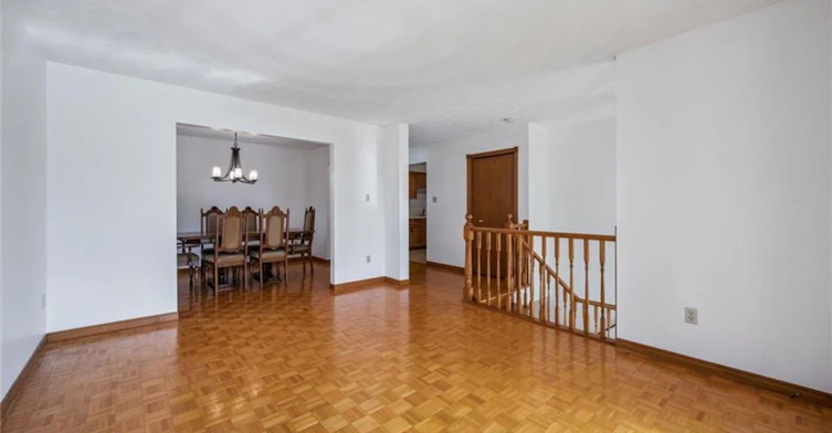 Main-42 Azores Crescent, Cambridge, ON, N1R 7Z4 - 5