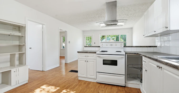 29 Rockwood Avenue, St. Catharines, ON, L2P 1E6 - 12