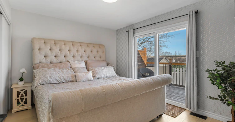 Upper-111 Eastchester Avenue N, St. Catharines, ON, L2P 2Y9 - 22
