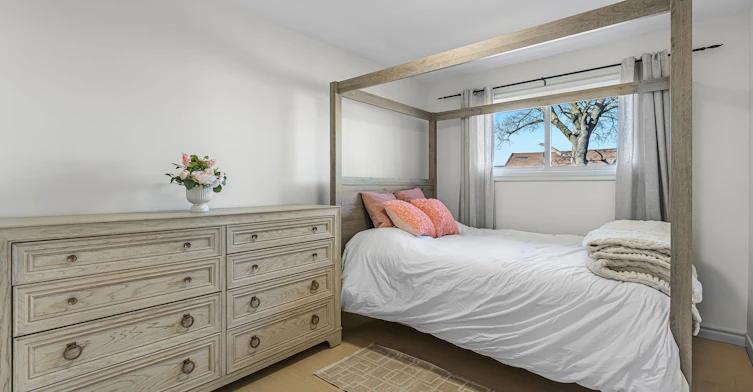 Upper-111 Eastchester Avenue N, St. Catharines, ON, L2P 2Y9 - 21