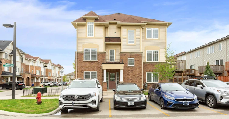21 Dorchester Terrace, Hamilton, ON, L8J 0G4