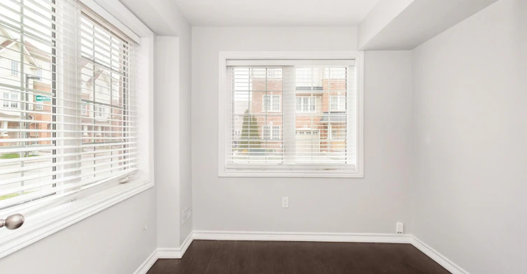 21 Dorchester Terrace, Hamilton, ON, L8J 0G4 - 4