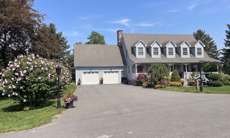 17 Forest Hill Drive