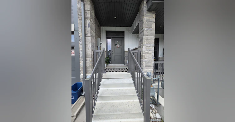 36 Queensbrook Crescent, Cambridge, ON, N1S 0E5 - 2
