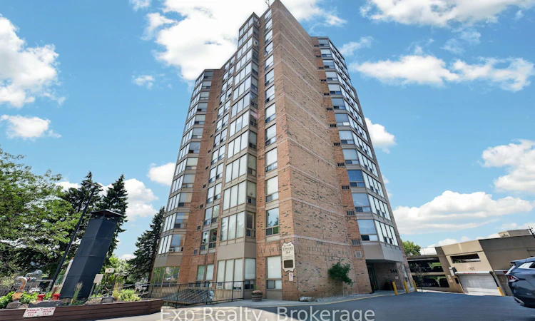 305-344 Front Street