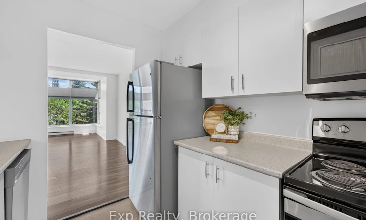 305-344 Front Street