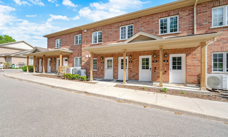 207-7 Cityview Drive S