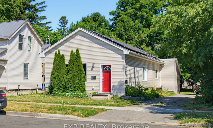 121 Mount Pleasant Avenue