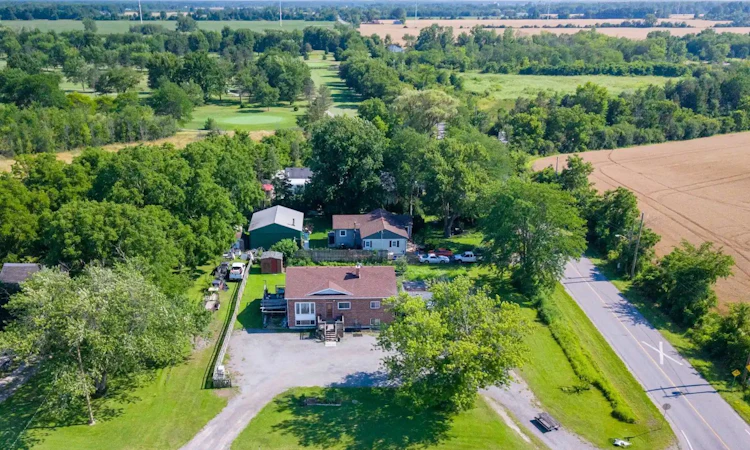9624 Lundys Lane