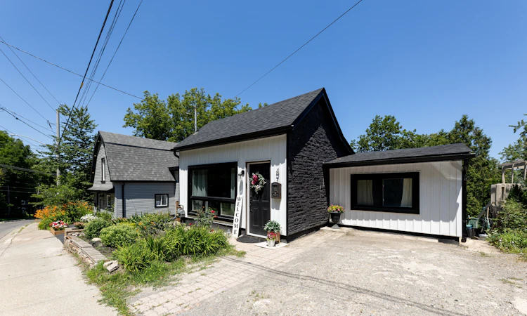 47 Mountain Street