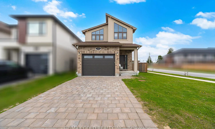 2439 Daisy Bend