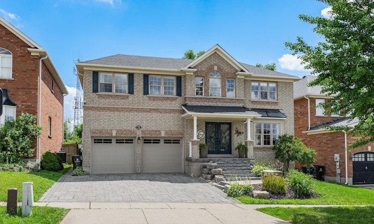 72 Swift Crescent