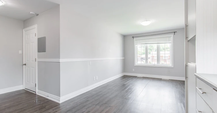 upper-11 Donald Avenue, Welland, ON, L3C 3S9 - 3