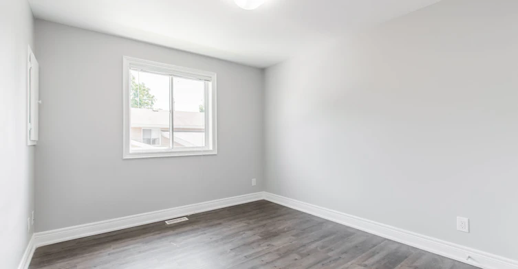 upper-11 Donald Avenue, Welland, ON, L3C 3S9 - 13