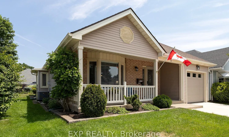 69 Hawkins Crescent