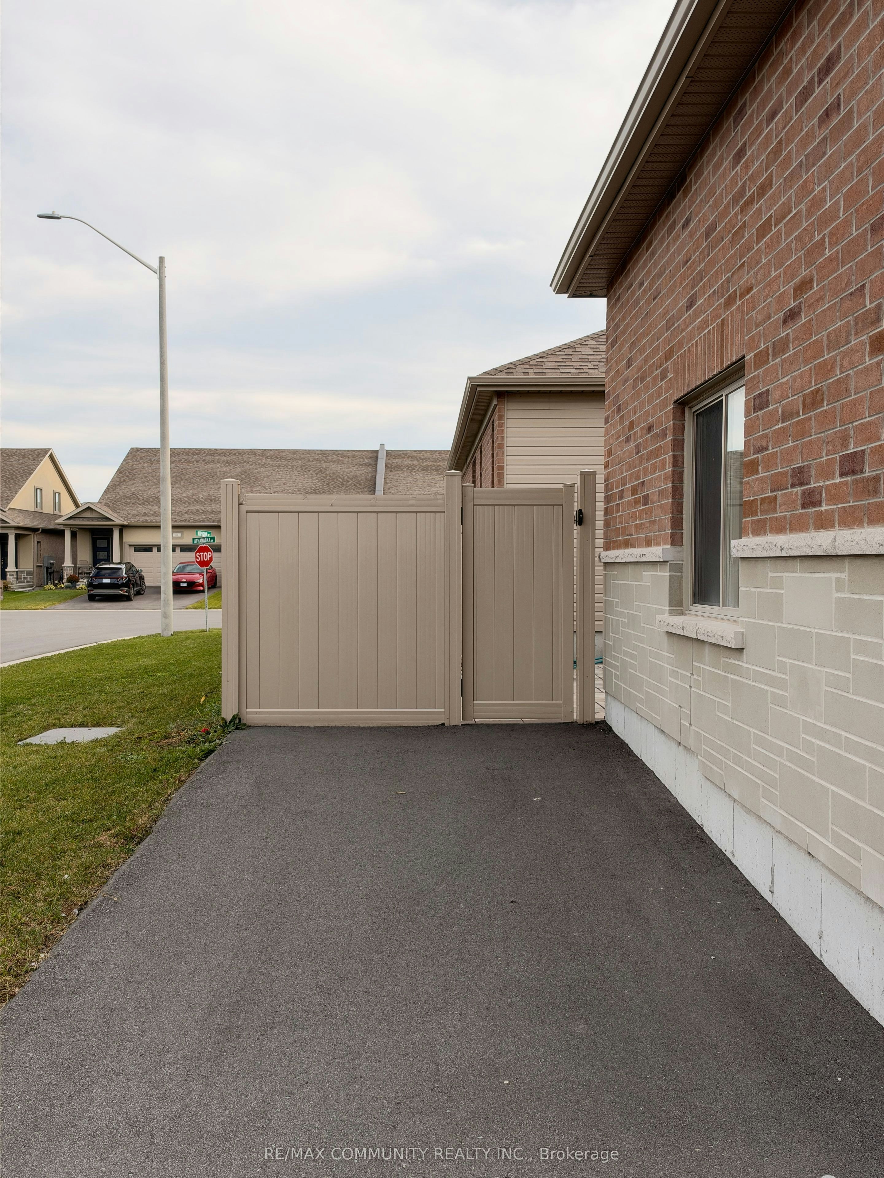 67 Athabaska Drive, Belleville, ON, K8N 0T1 - 13