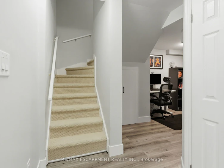 12-39 Panabaker Drive, Hamilton, ON, L9G 0A2 - 29