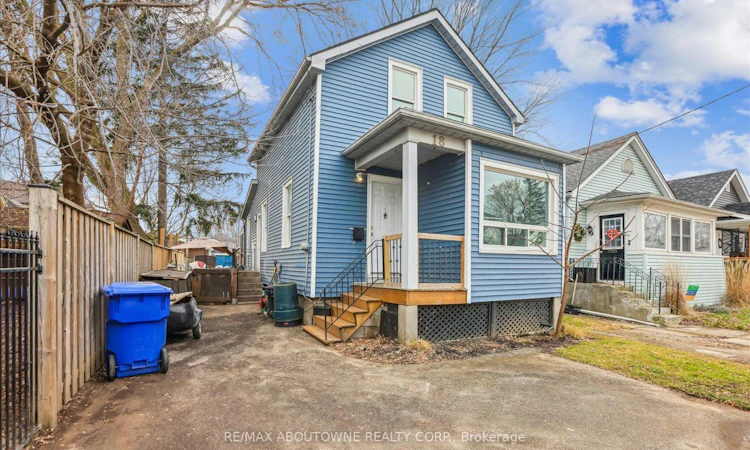 18 Linwood Street