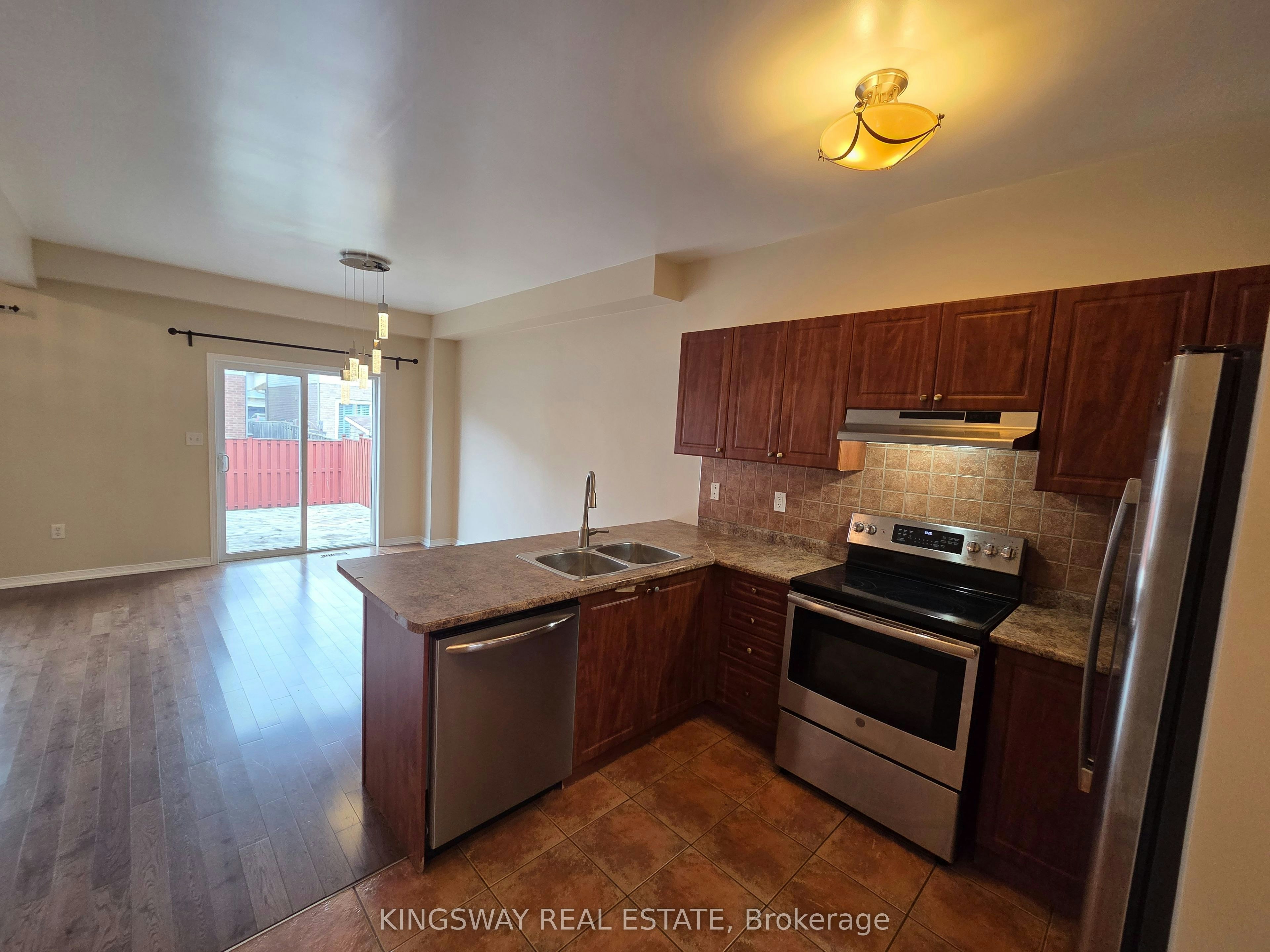 28 Tidemore Heights, Hamilton, ON, L8E 0B7 - 5