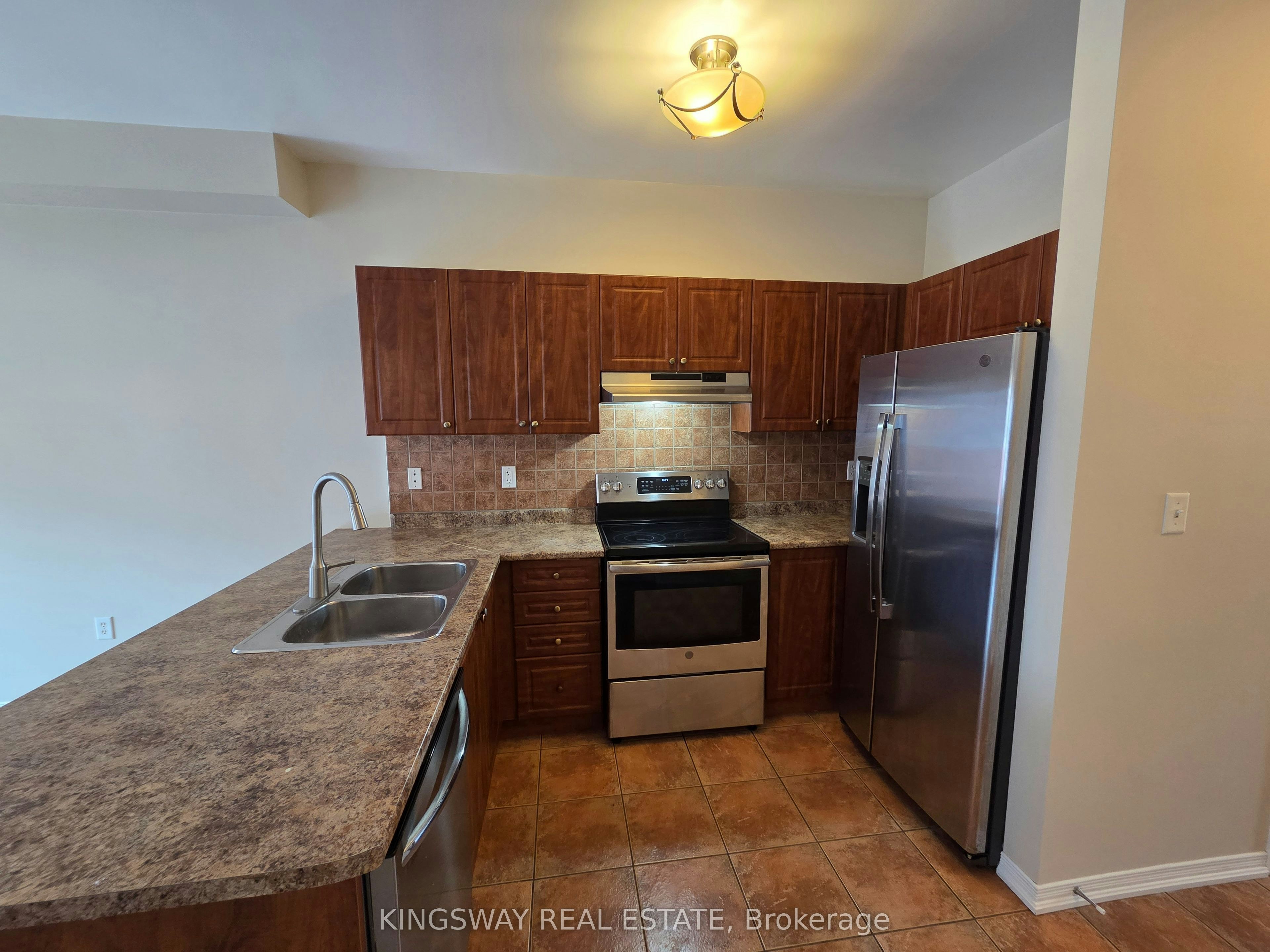 28 Tidemore Heights, Hamilton, ON, L8E 0B7 - 6