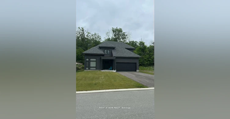 47 Muskoka Bay Boulevard, Gravenhurst, ON, P1P 0A2