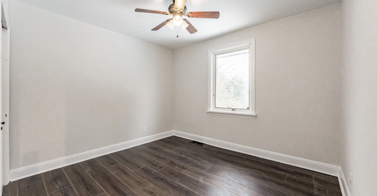 18 Ridgewood Avenue, Kitchener, ON, N2H 4L2 - 24