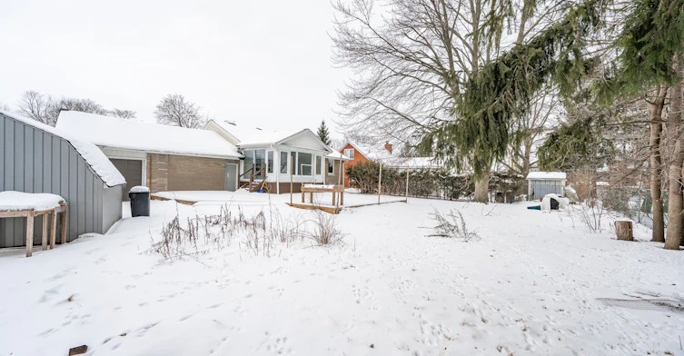 18 Ridgewood Avenue, Kitchener, ON, N2H 4L2 - 28