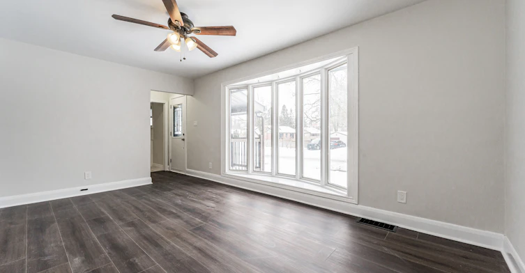18 Ridgewood Avenue, Kitchener, ON, N2H 4L2 - 9