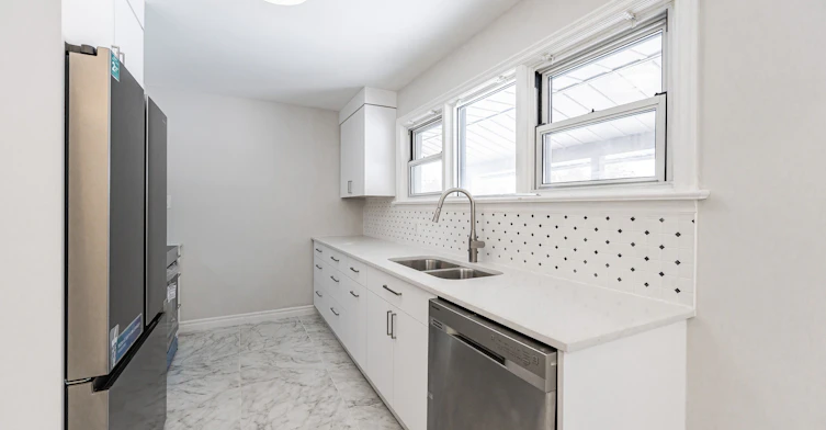18 Ridgewood Avenue, Kitchener, ON, N2H 4L2 - 12