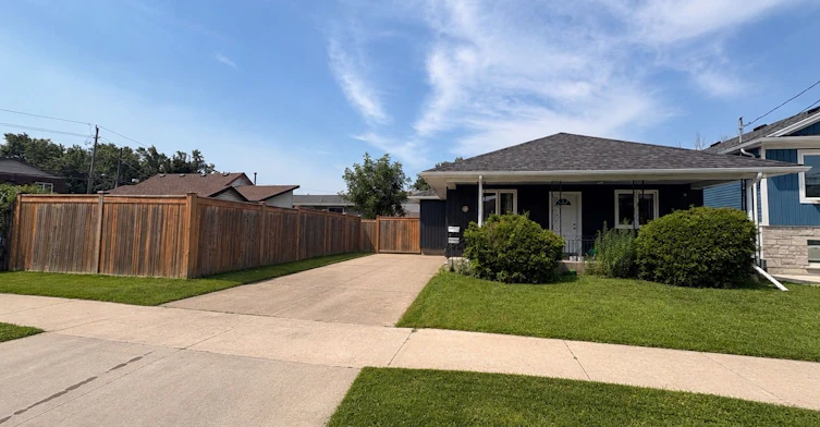 72 Churchill Street, St. Catharines, ON, L2S 2P5