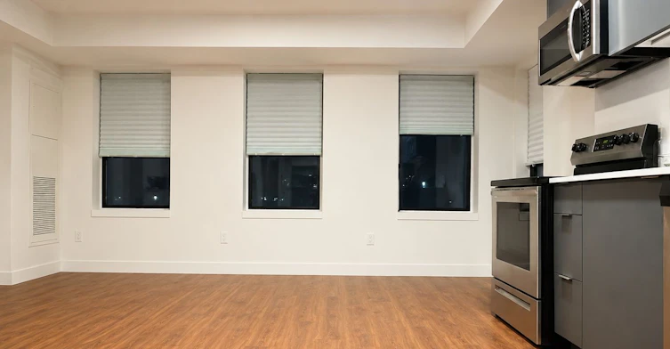 211-325 University Avenue W, Cobourg, ON, K9A 3S9