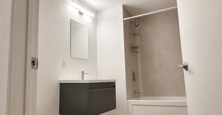 211-325 University Avenue W, Cobourg, ON, K9A 3S9 - 4