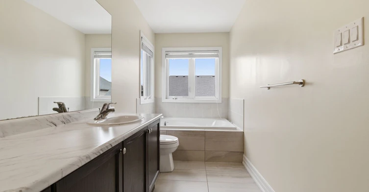 9546 Tallgrass Avenue, Niagara Falls, ON, L2G 0Y2 - 23