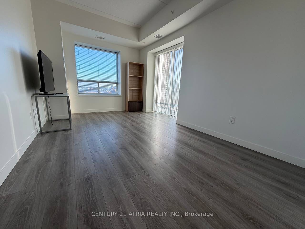 1310-318 Spruce Street, Waterloo, ON, N2L 3M7 - 4