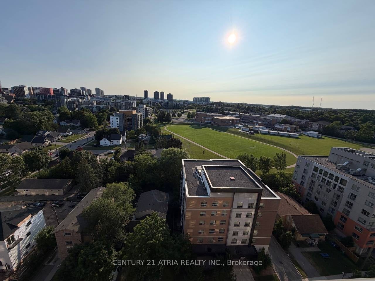 1310-318 Spruce Street, Waterloo, ON, N2L 3M7 - 17