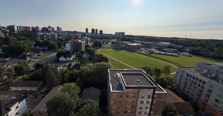 1310-318 Spruce Street, Waterloo, ON, N2L 3M7 - 17
