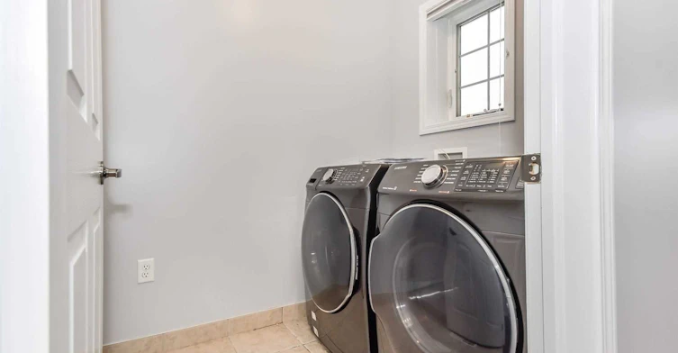 48 Fletcher Circle, Cambridge, ON, N3C 0B5 - 16