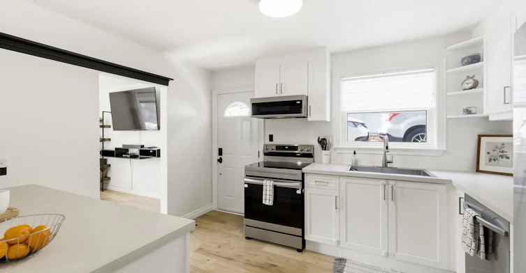 198 Shelbourne Street, Peterborough, ON, K9H 5K4 - 12