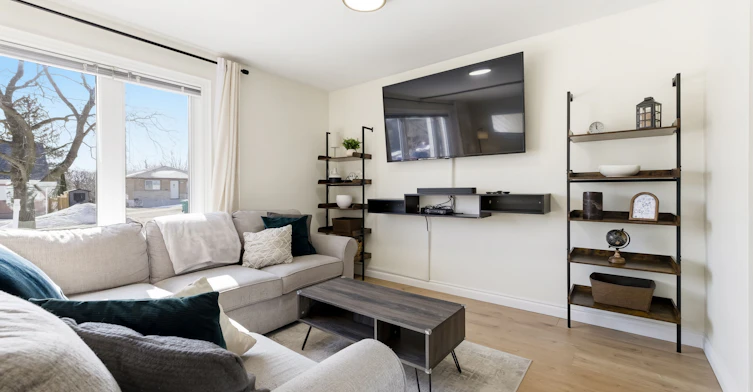 198 Shelbourne Street, Peterborough, ON, K9H 5K4 - 7