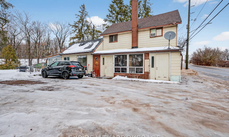 2295 Sydenham Road