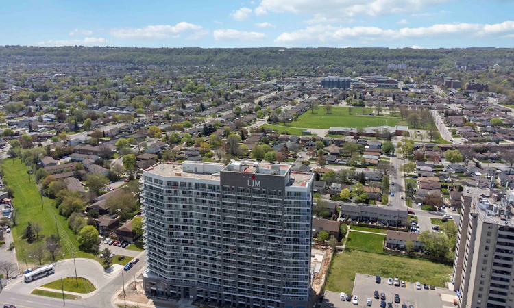 1115-2782 Barton Street E